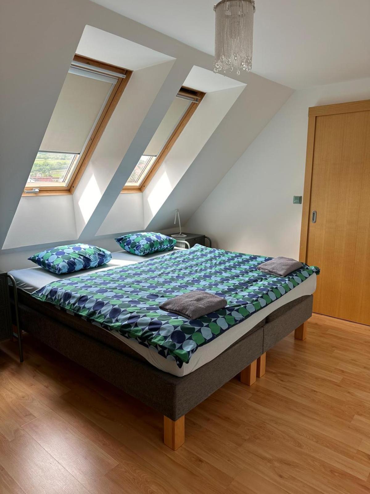 Apartman Lipa Микулов Екстериор снимка