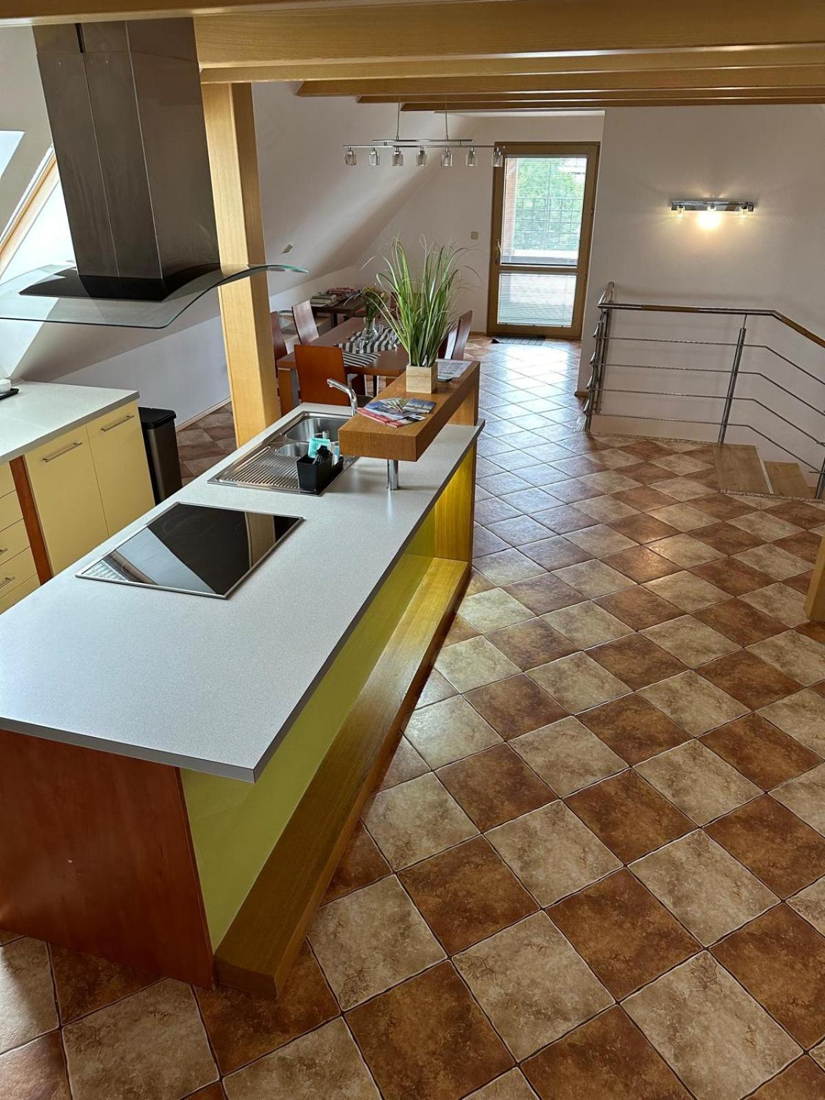 Apartman Lipa Микулов Екстериор снимка